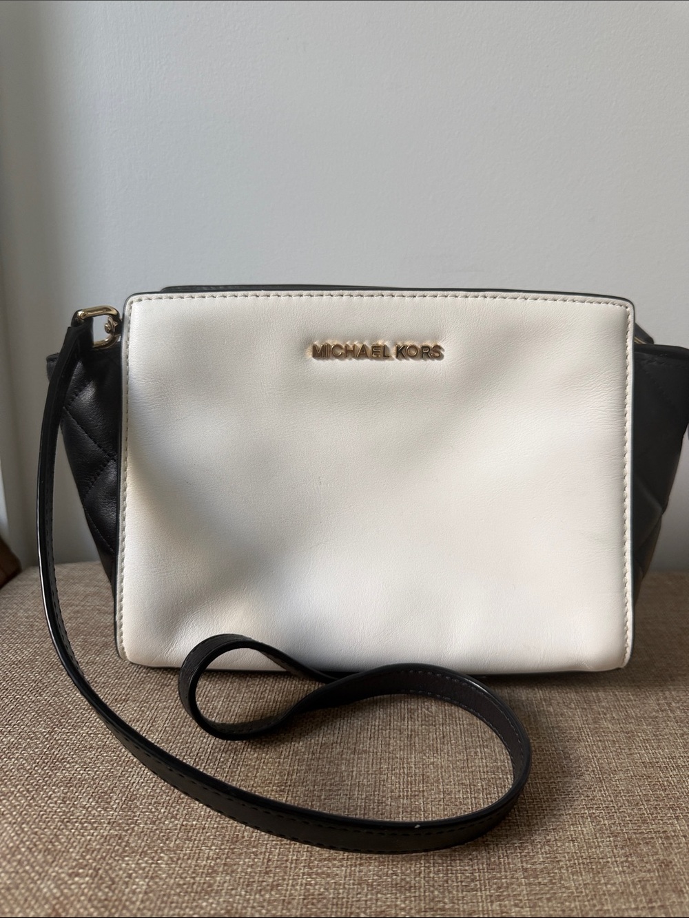 Michael Kors White and Black Leather Crossbody Purse